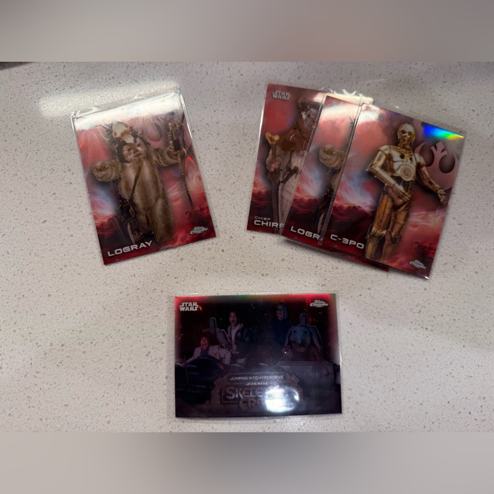 Lot of Topps Chrome 2025 Star Wars Cards